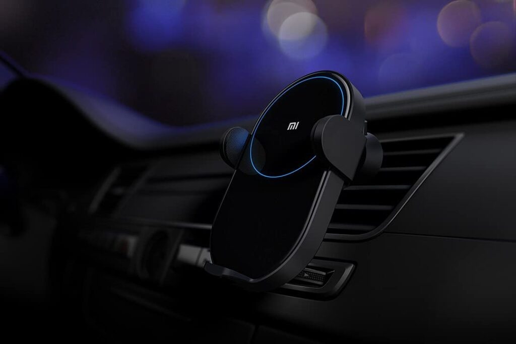 mi 20w wireless car charger lights up at night